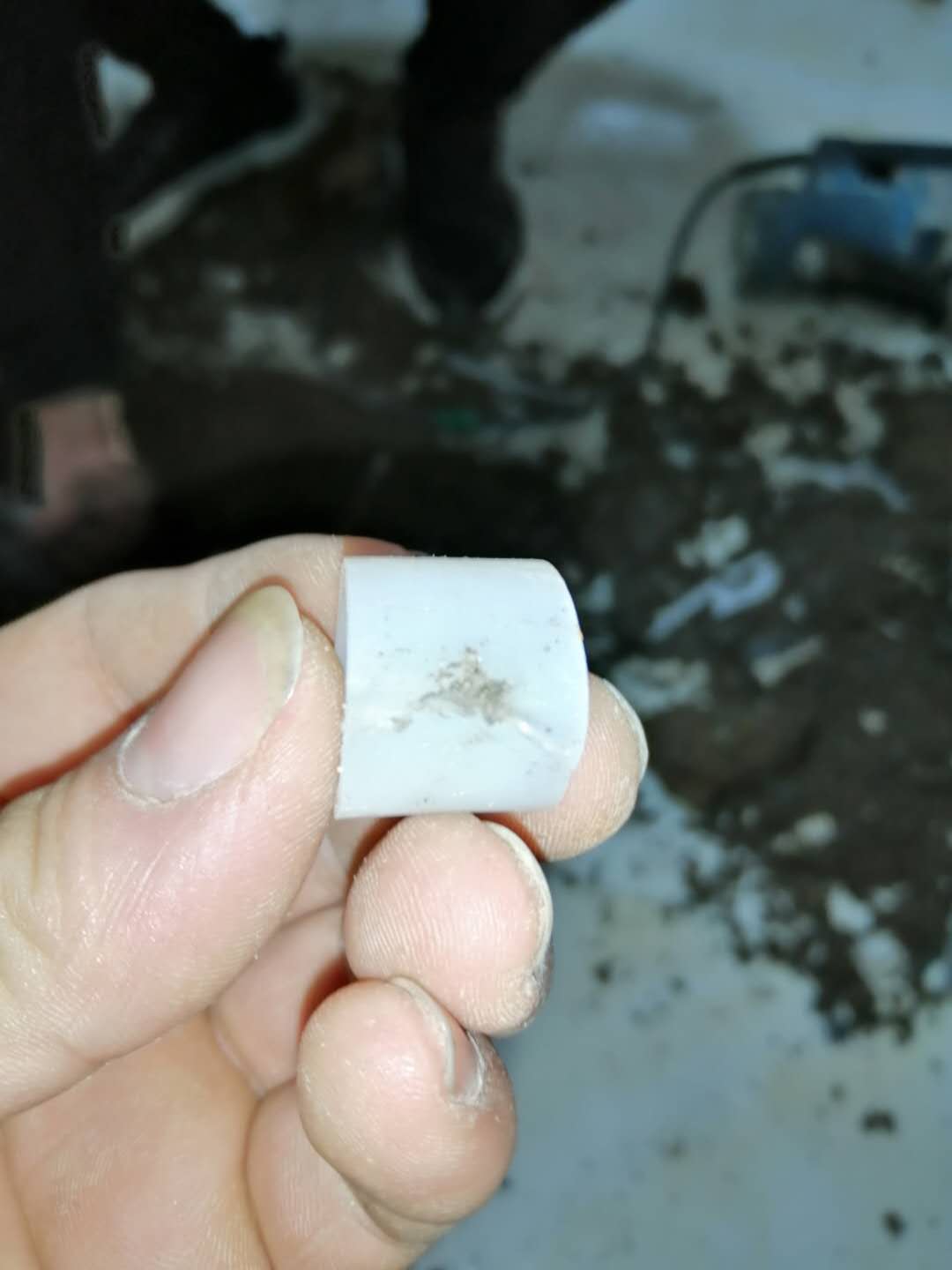 扎兰屯家里地暖漏水了怎么办？